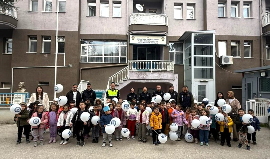 Afyonkarahisar’ın Sinanpaşa ilçesinde, Türk Polis Teşkilatı’nın 181. kuruluş yıl dönümü
