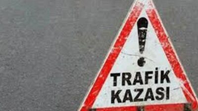 Afyonkarahisar’da yaşanan trafik kazasında tırın çarptığı motosiklet sürücüsü yaralandı.