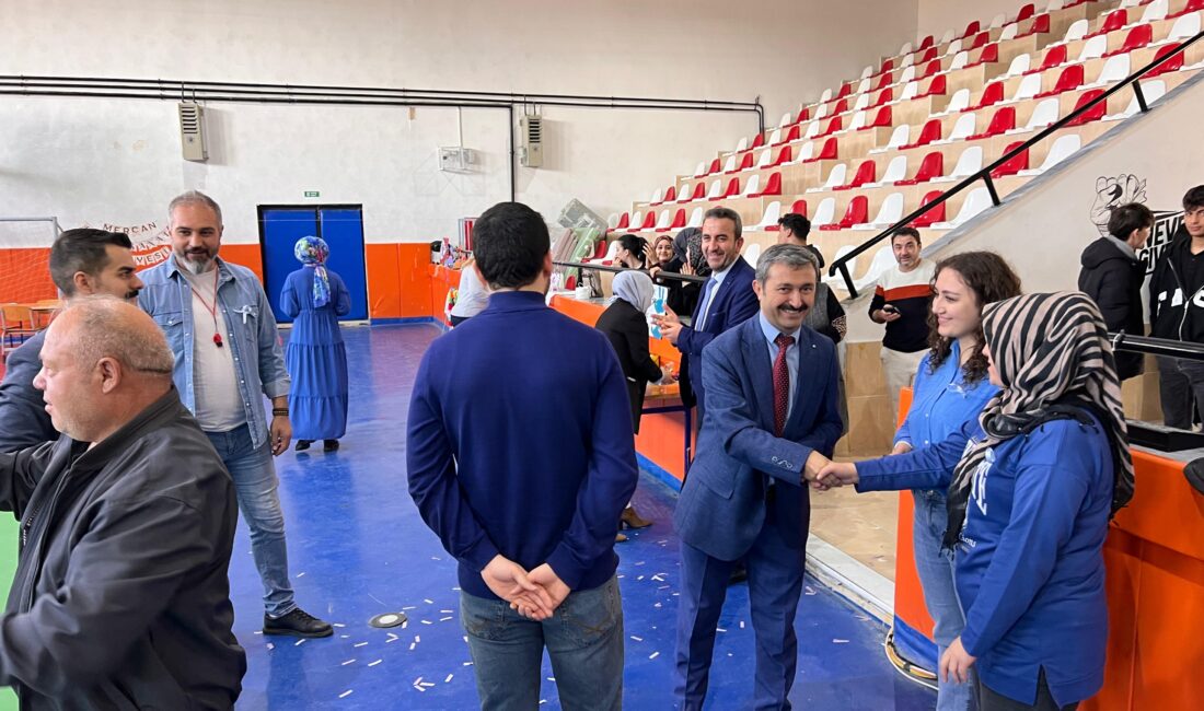 
İscehisar İlçe Millî Eğitim Müdürlüğü koordinesinde, 2 Nisan Dünya Otizm