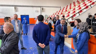 
İscehisar İlçe Millî Eğitim Müdürlüğü koordinesinde, 2 Nisan Dünya Otizm