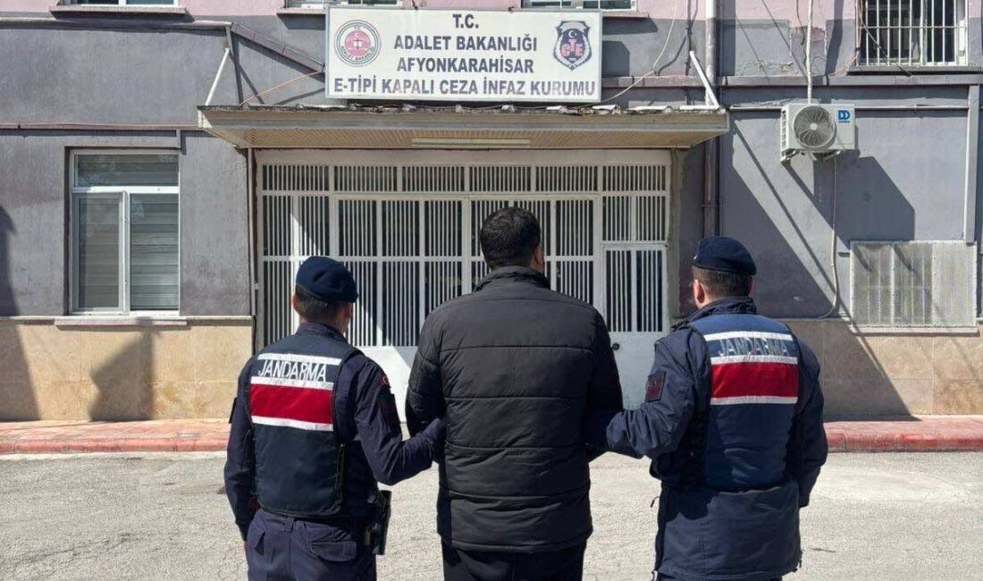 Afyonkarahisar İl Jandarma Komutanlığı, suç ve suçlulara karşı yürüttüğü amansız