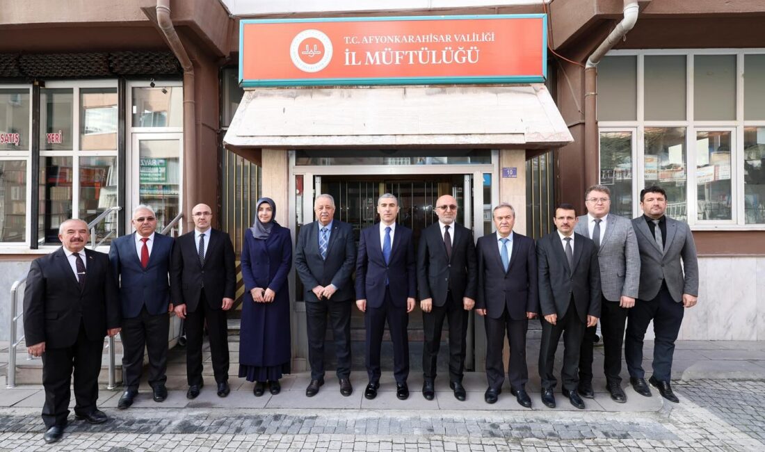 Afyonkarahisar İl Müftülüğü’nü ziyaret eden Vali Dr. Naci Aktaş, İl