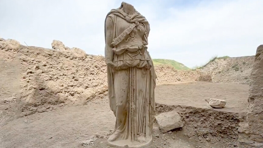 Kültür ve Turizm Bakanı Mehmet Nuri Ersoy, Laodikeia Batı Tiyatrosu'nda