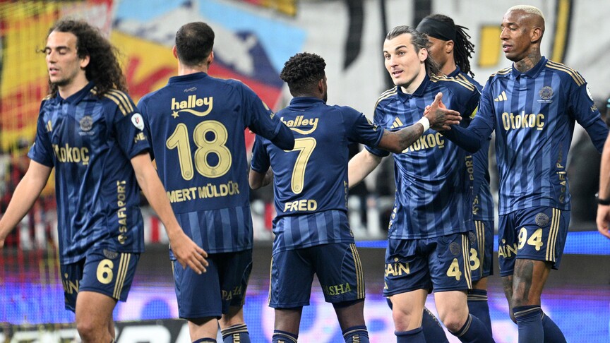 Fenerbahçe, Trendyol Süper Lig'in 30. haftasında yarın Çaykur Rizespor'u ağırlayacak.