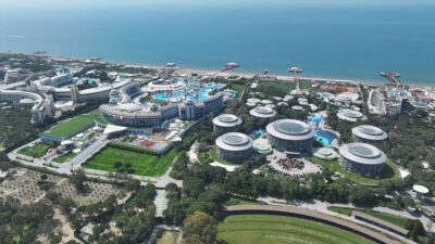 Antalya'da turizm sektörü temsilcileri, sezonun ilk aylarında beklentilerin altında seyreden