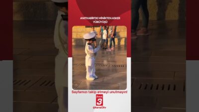 Anıtkabir’de minik bir çocuktan asker yürüyüşü! 📶https://kanal3.com.tr/ Sosyal Medya Hesaplarımızı