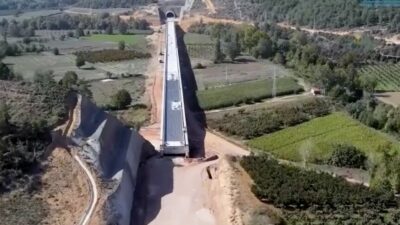 Ulaştırma ve Altyapı Bakanı Abdulkadir Uraloğlu, Bandırma-Bursa-Yenişehir-Osmaneli Hızlı Tren Projesi'nın
