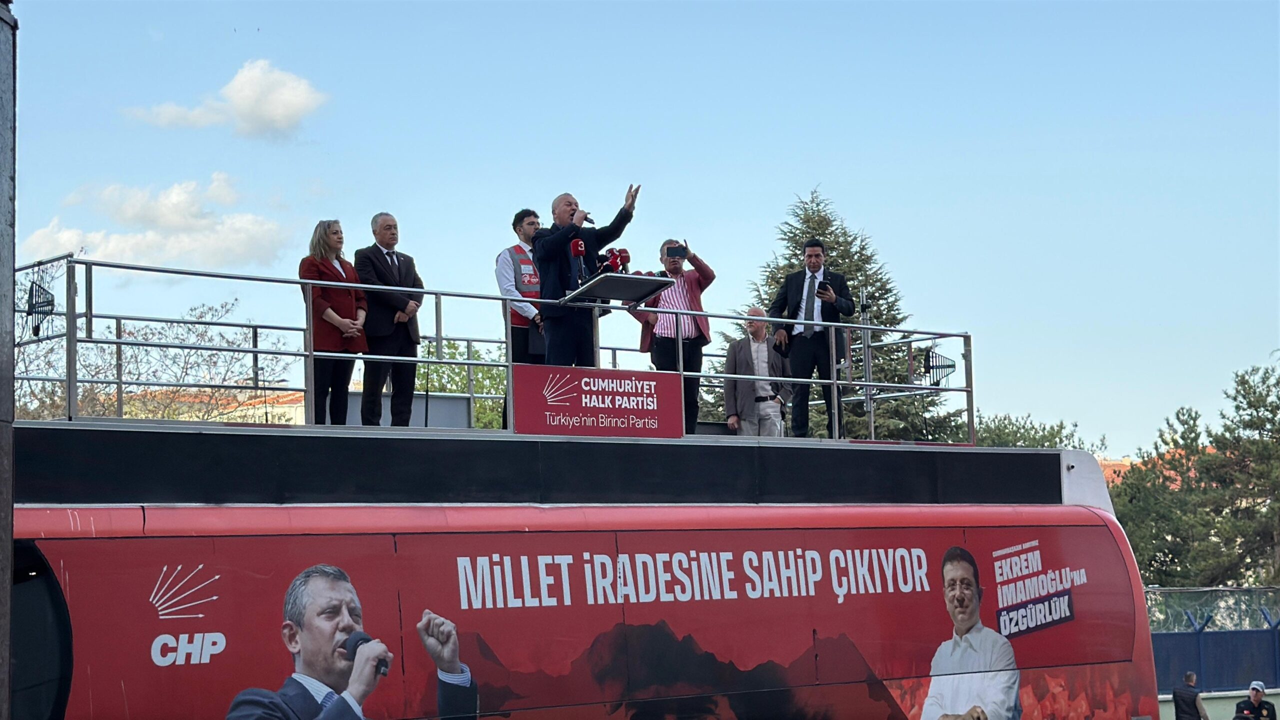 Afyonkarahisar Belediye Başkanı Burcu Köksal’ın siyasi tercihine yönelik kamuoyunda yapılan