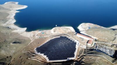 Küresel elektrik üretiminde rüzgar ve güneşin payı nisanda yüzde 22'ye