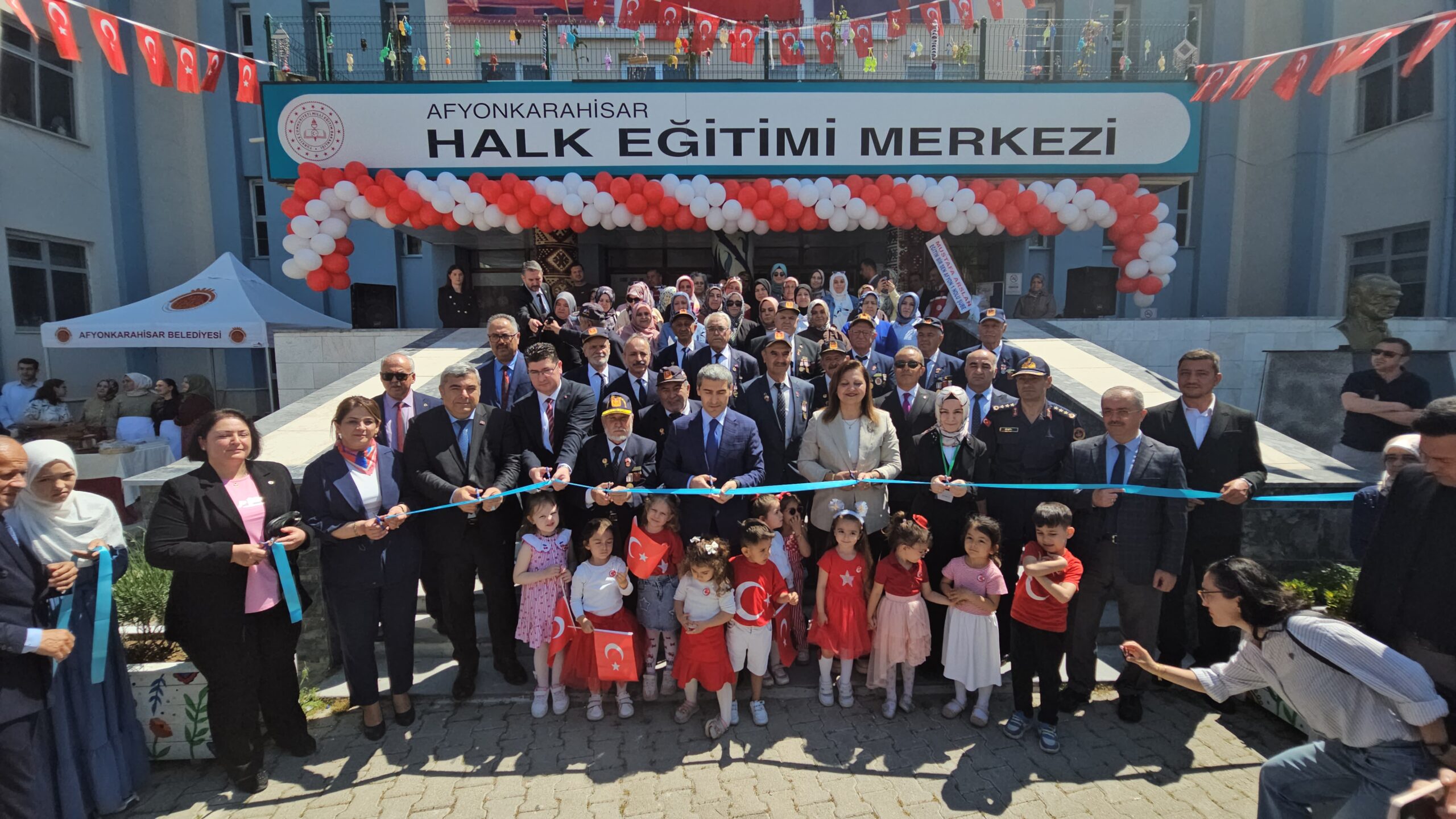 Afyonkarahisar Halk Eğitimi Merkezi tarafından Hayat Boyu Öğrenme Haftası etkinlikleri