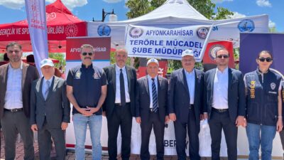 Afyonkarahisar İl Emniyet Müdürlüğü, geleceğin mimarı olan üniversite gençliğini terör