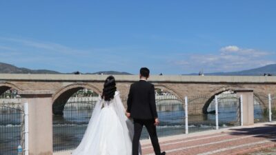 Evlilik birliğinde tasarruf sınırını aşarak eşine adeta hayatı zindan eden