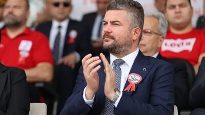 İçişleri Bakanlığı, tutuklanan Buca Belediye Başkanı Görkem Duman'ın görevinden uzaklaştırıldığını