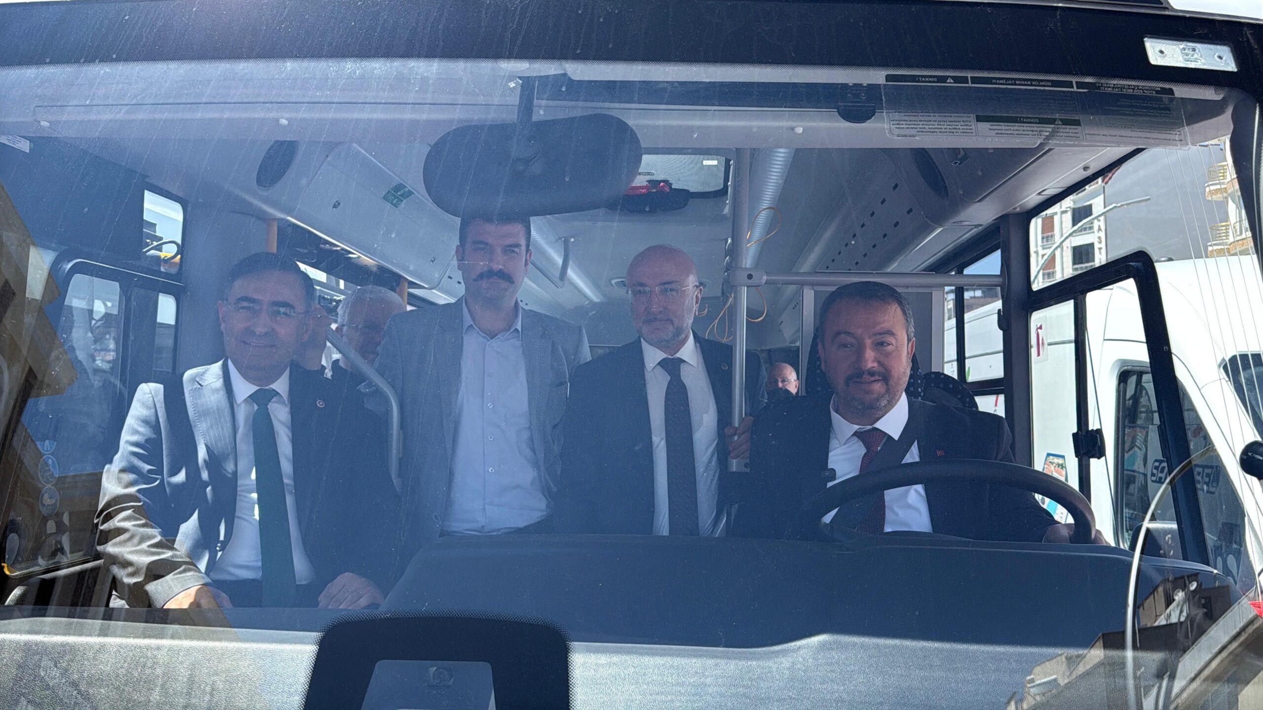 Sandıklı Belediyesi, ilçedeki ulaşım altyapısını modernleştirmek ve hizmet kalitesini artırmak