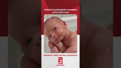 Yeni doğmuş bir bebeğin yıkanırken keyif aldığı anlar… 📶https://kanal3.com.tr/ Sosyal