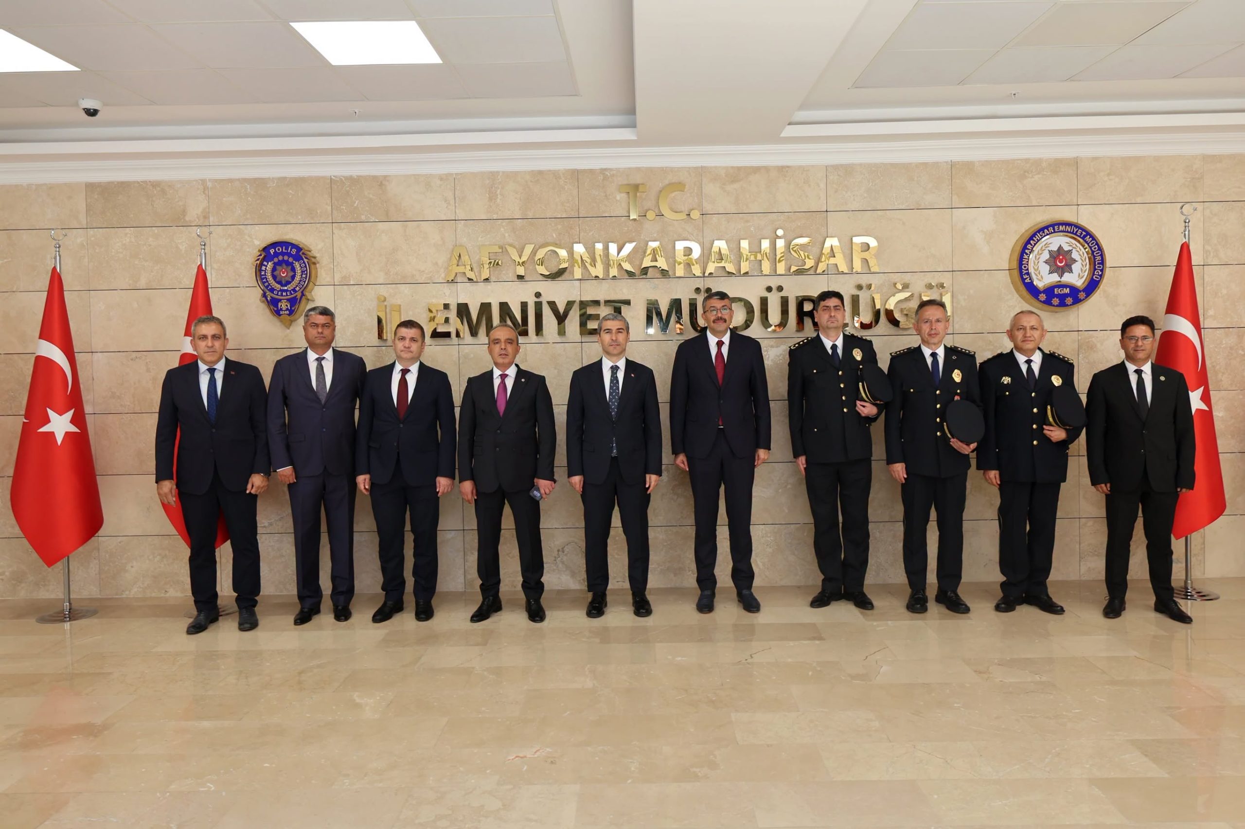 İçişleri Bakan Yardımcısı Ali Çelik, Afyonkarahisar Valisi Dr. Naci Aktaş