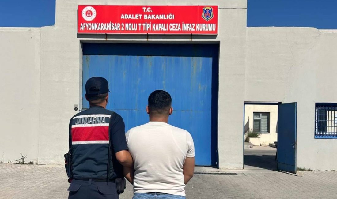 Afyonkarahisar'ın Salar beldesinde jandarma ekiplerince düzenlenen operasyonda, "Uyuşturucu veya Uyarıcı