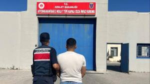 Afyonkarahisar'ın Salar beldesinde jandarma ekiplerince düzenlenen operasyonda, "Uyuşturucu veya Uyarıcı