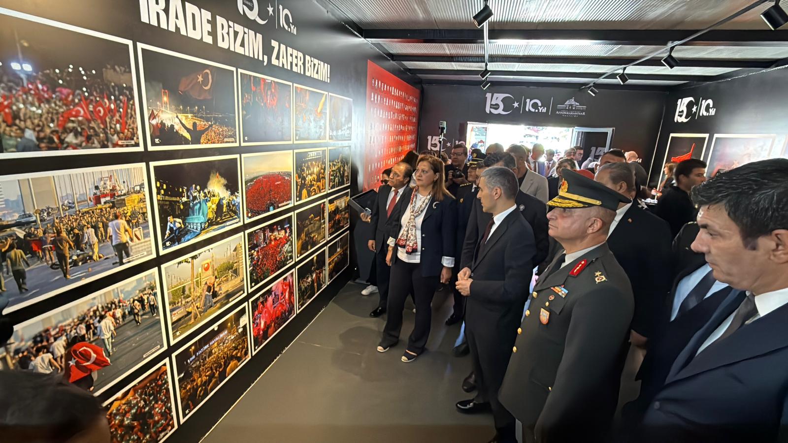 15 Temmuz anı çadırı ve fotoğraf sergisi açıldı