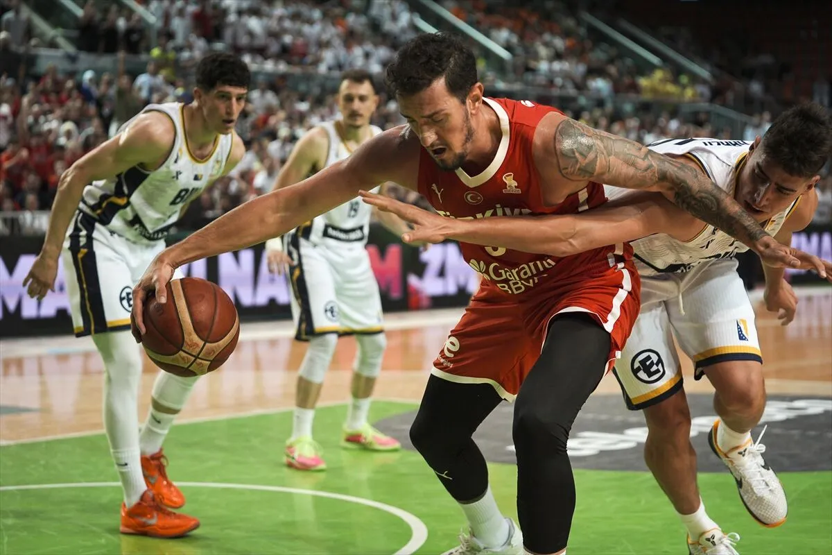A Milli Basketbol Takımımızdan 5'te 5 3 A Milli Basketbol Takımımızdan 5'te 5