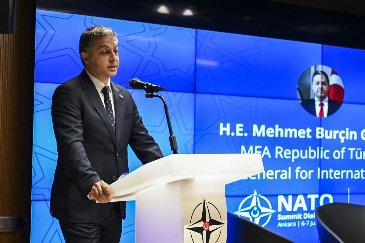 "NATO Zirvesi Diyalogları" etkinliği kapsamında açılış oturumu düzenlendi 4 "NATO Zirvesi Diyalogları" etkinliği kapsamında açılış oturumu düzenlendi
