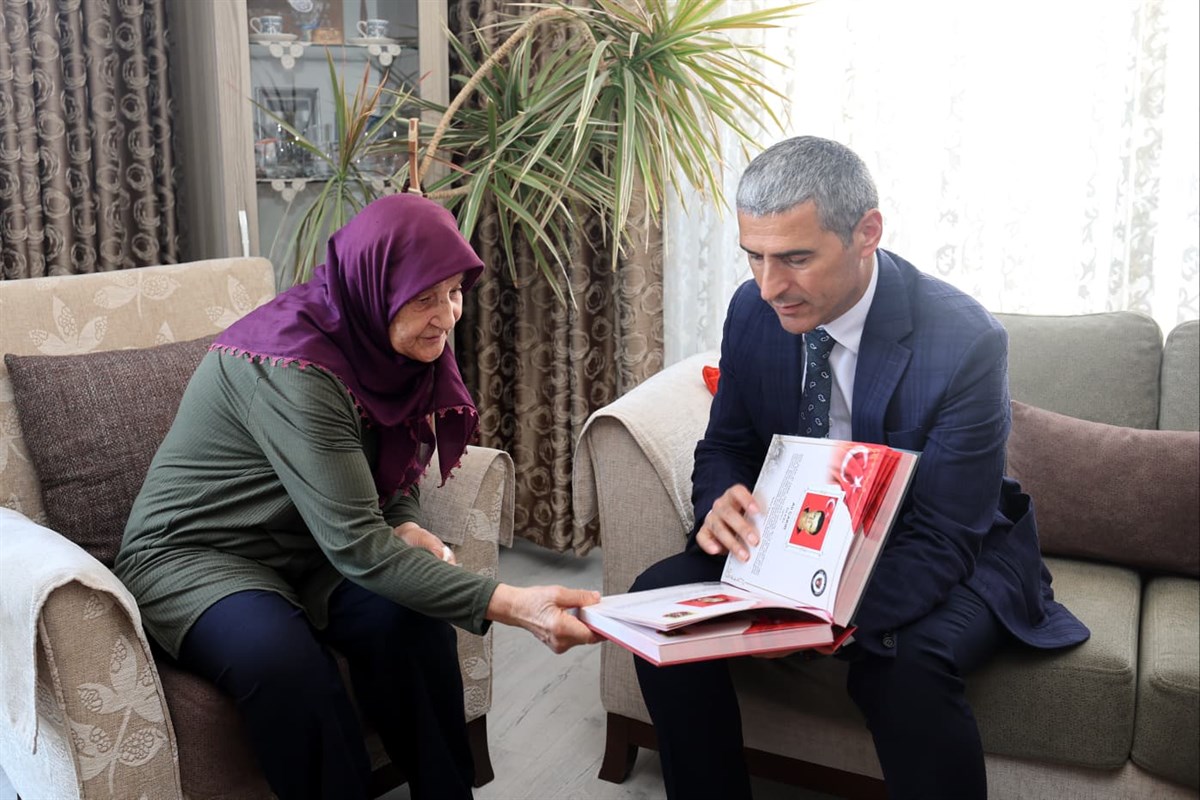 Devletin vefa eli şehit ailesinin yanında 5 Devletin vefa eli şehit ailesinin yanında