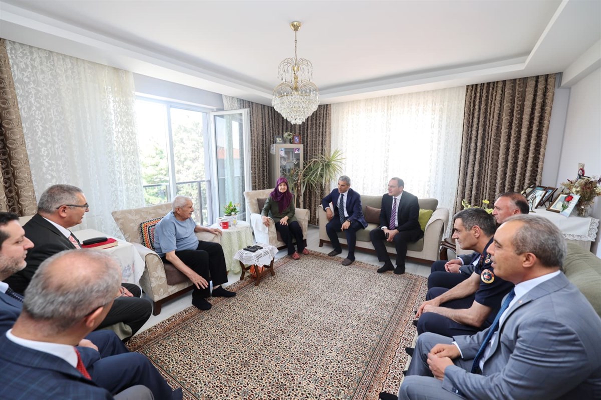 Devletin vefa eli şehit ailesinin yanında 6 Devletin vefa eli şehit ailesinin yanında