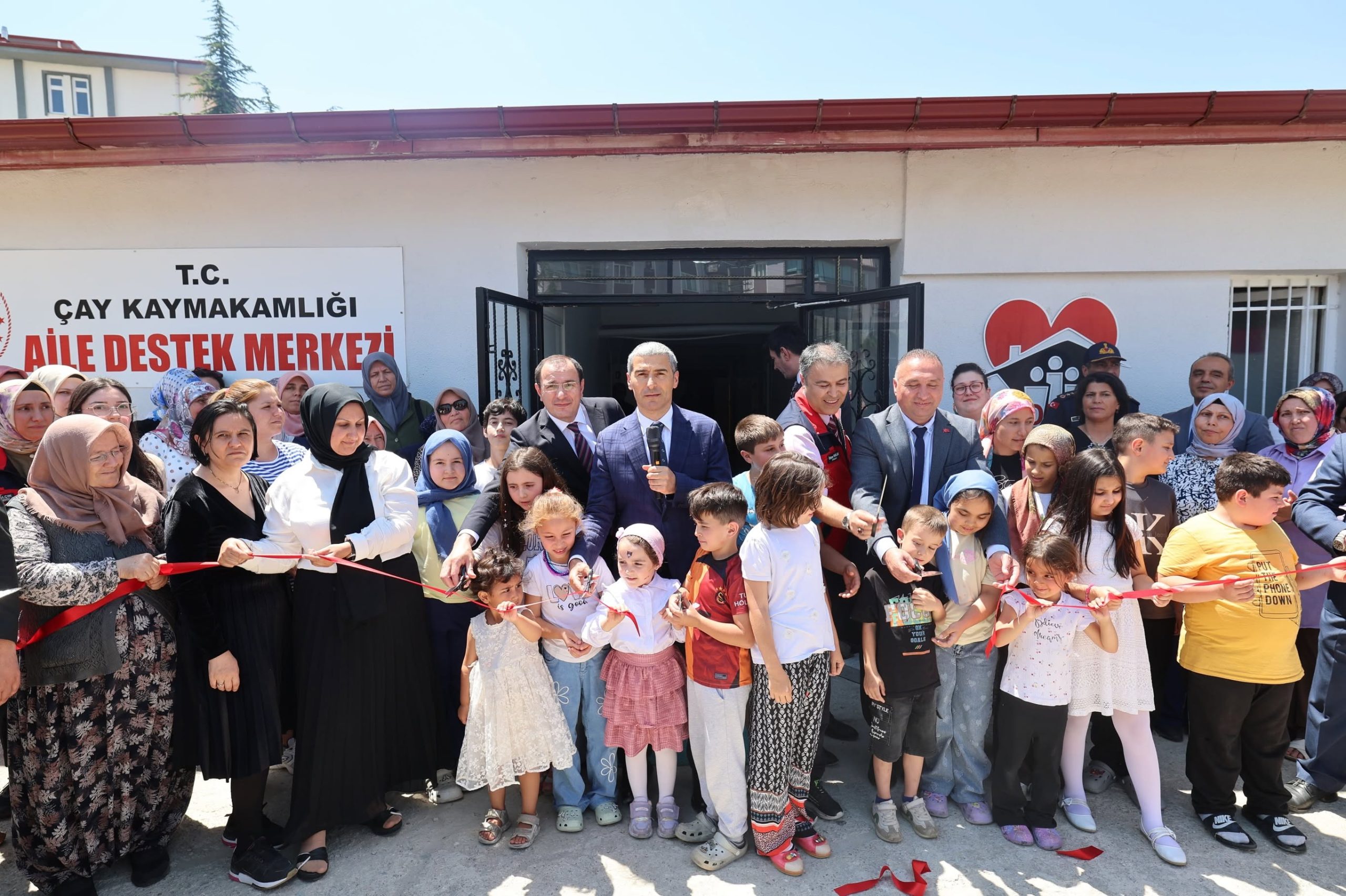 Vali Aktaş'tan Çay çıkarması