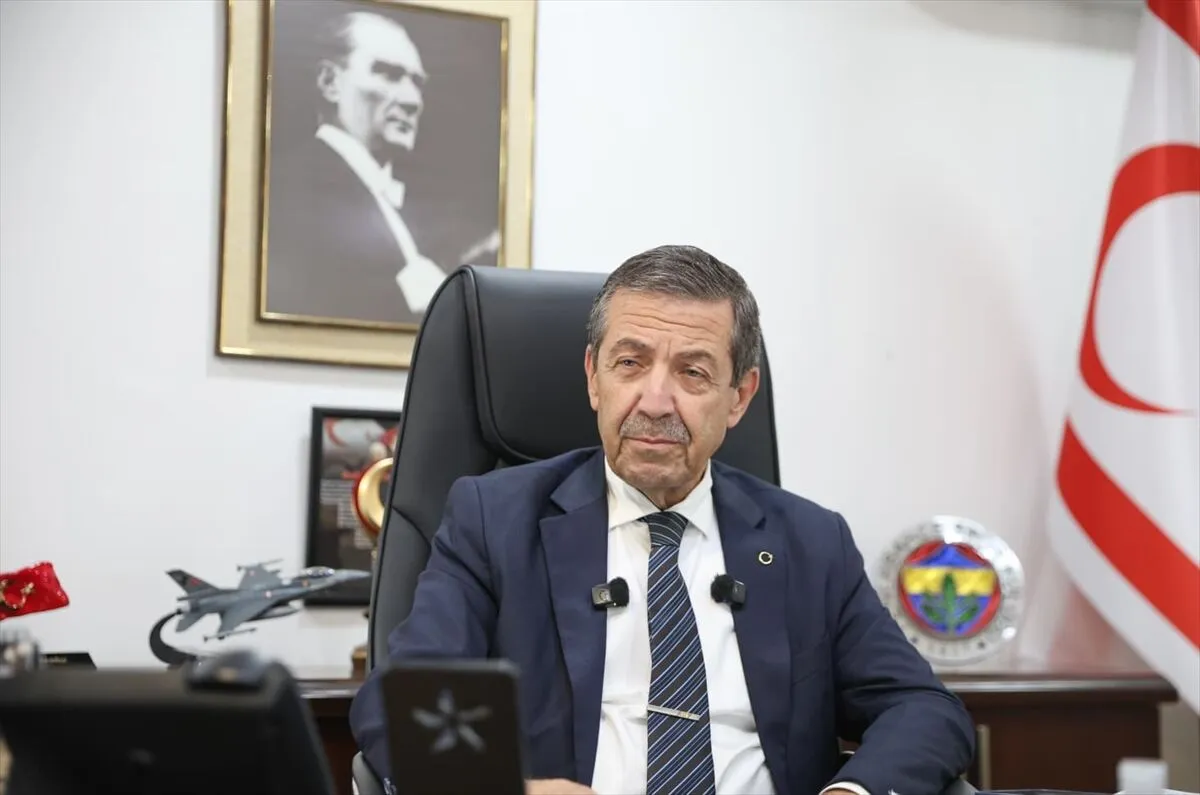 KKTC Dışişleri Bakanı Ertuğruloğlu, Kıbrıs meselesinin 1963'ten itibaren başlayan Rum