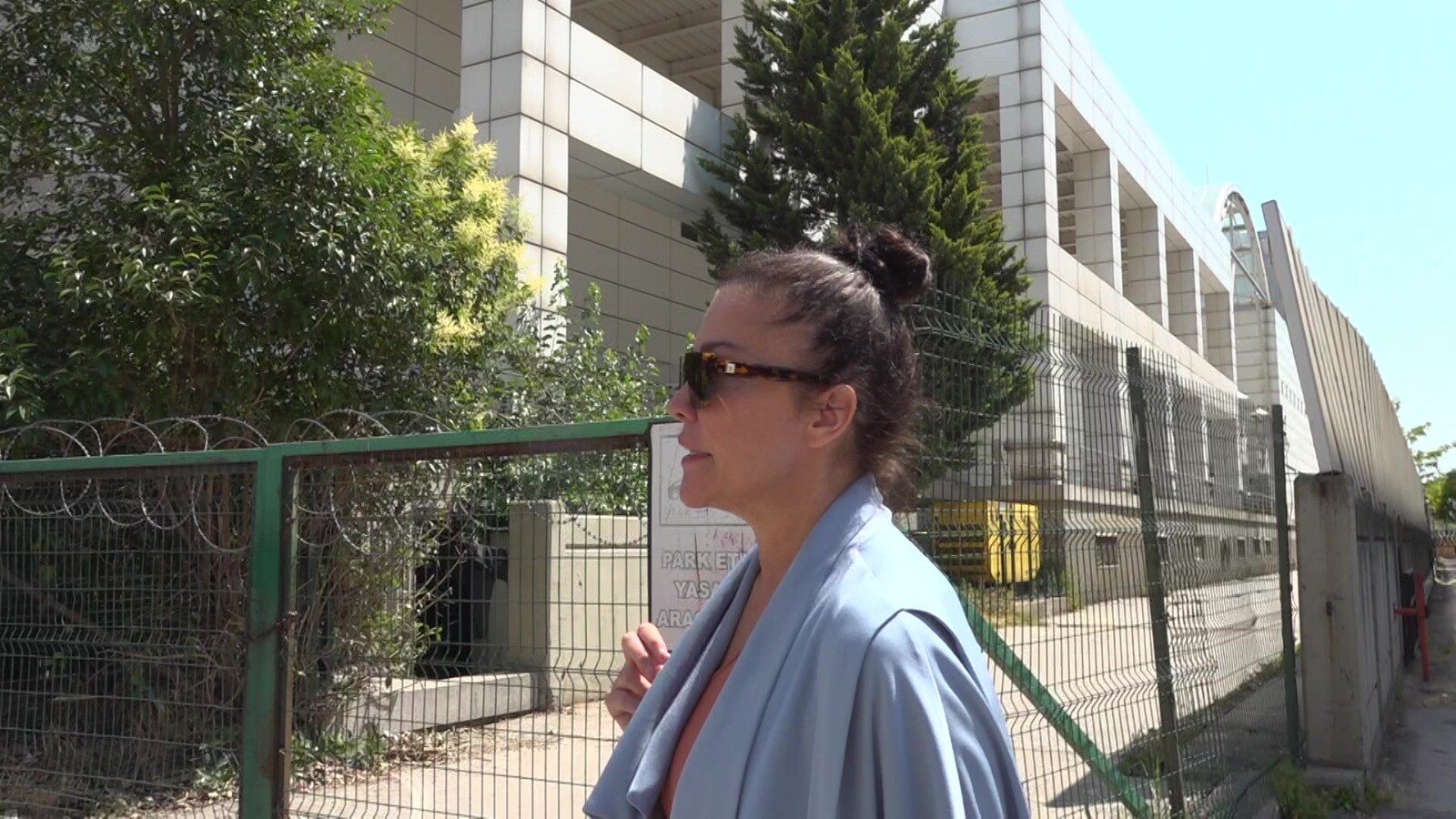 Deniz Akkaya, adliye çıkışı iddiaları yalanladı 2 Deniz Akkaya, adliye çıkışı iddiaları yalanladı