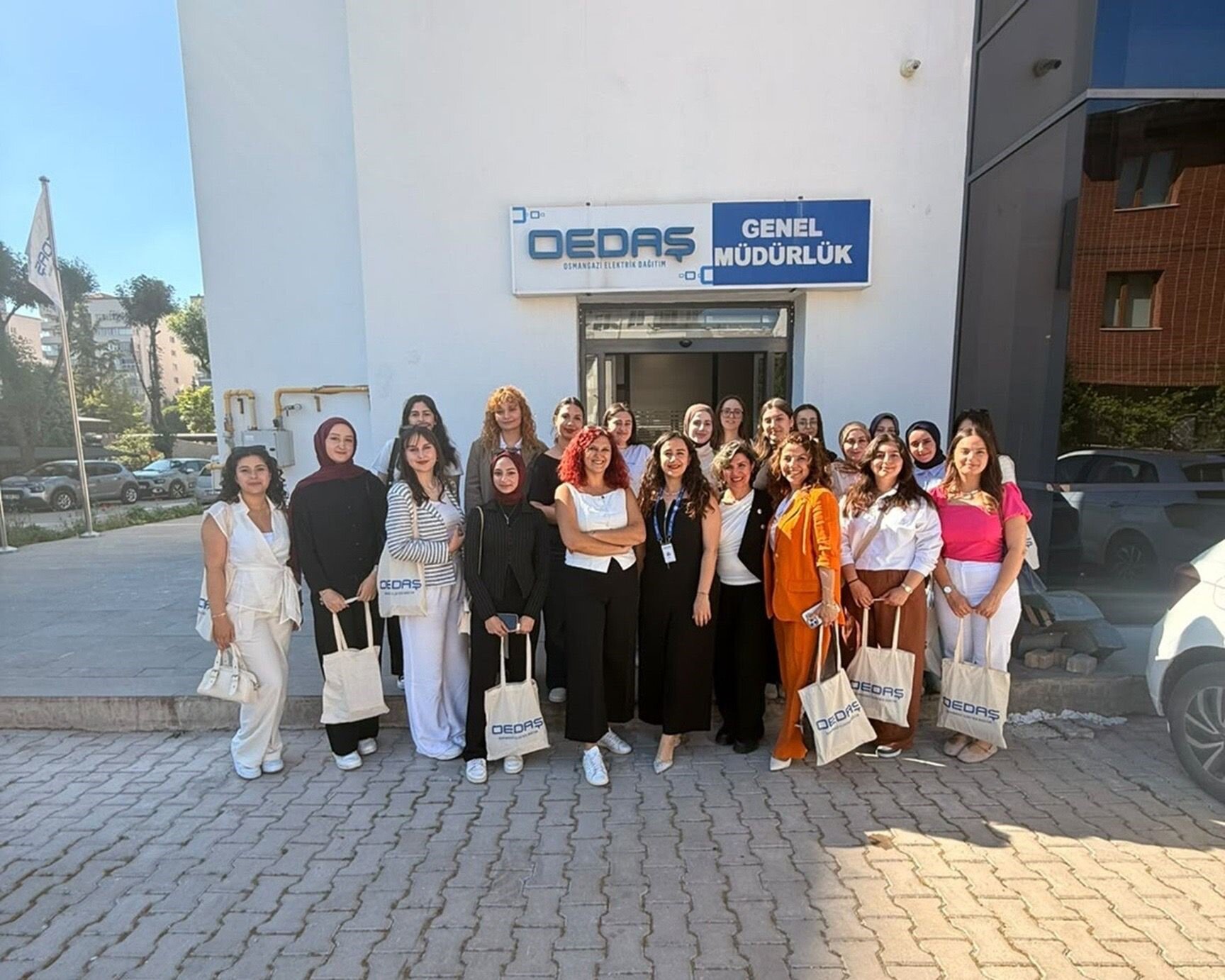 OEDAŞ geleceğin mühendisleri ile buluştu 1 OEDAŞ geleceğin mühendisleri ile buluştu
