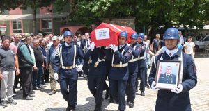 Van'da görev yapan Jandarma Uzman Çavuş Mustafa Başer, yıllık izin