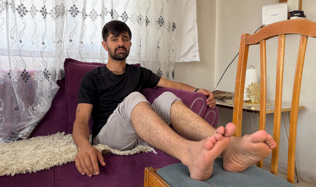 İzmir'in Karabağlar ilçesinde yaşayan Şerif Osman, iddiaya göre diş ağrısı