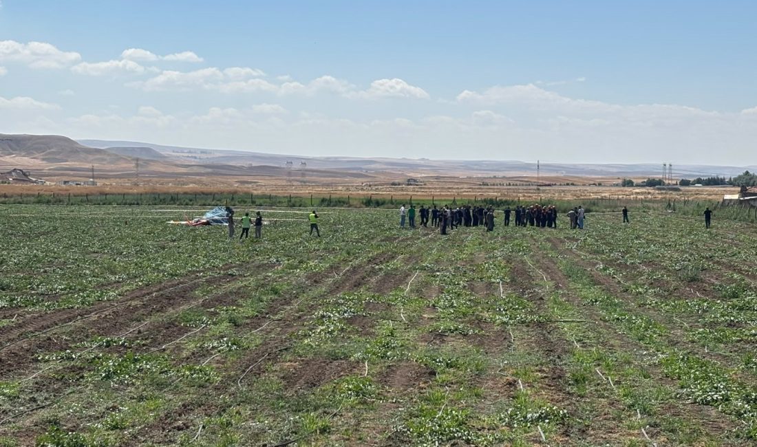 Ankara'nın Sincan ilçesinde eğitim uçuşu sırasında kaza kırıma uğrayan helikopterde