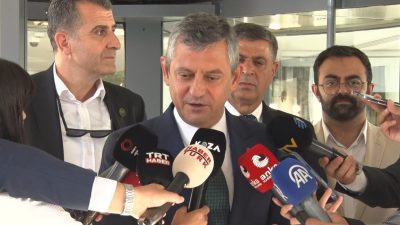CHP Grup Başkanı Özgür Özel, "Partinin siyasi kuruluşunu milletimizle birlikte
