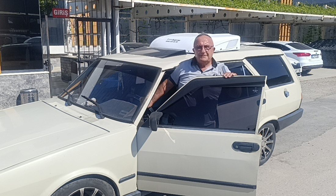 Antalya'nın Manavgat ilçesinde yaşayan Ahmet Sarı, yaz aylarında etkisini artıran
