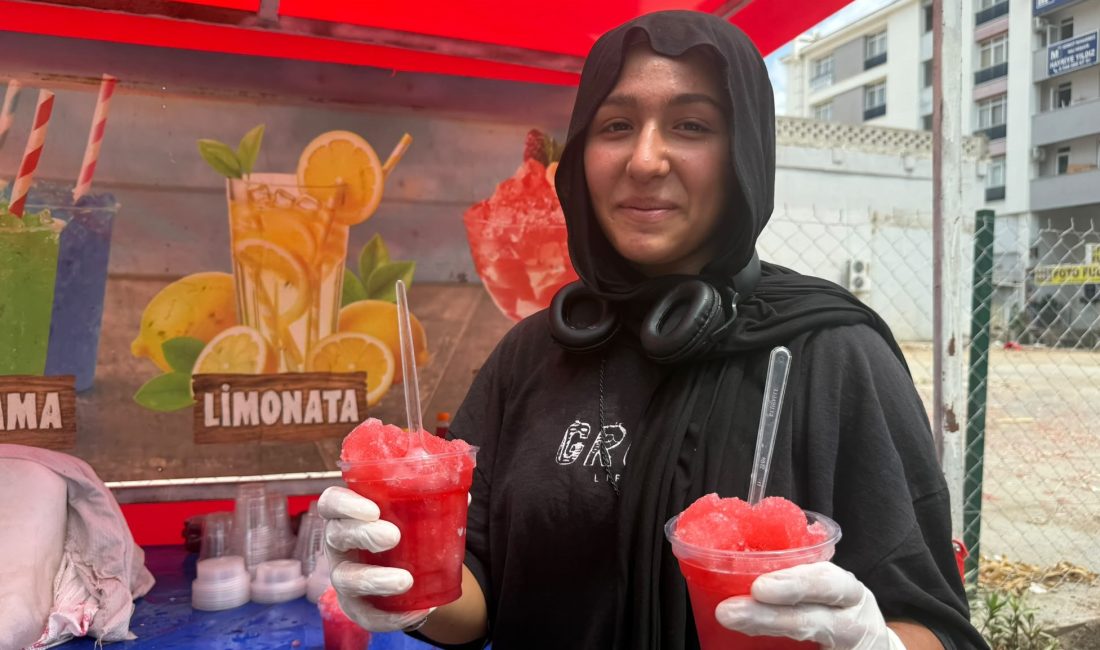 Antalya'nın Serik ilçesinde lise öğrencisi Hatice Kübra Erdal, babasının Toroslar'ın