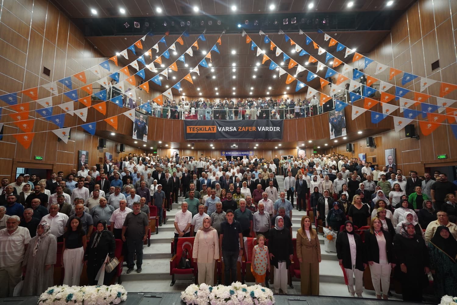 AK Parti Kayseri’de ilçe danışma meclisleri yoğun katılımla gerçekleştirildi 3 AK Parti Kayseri’de ilçe danışma meclisleri yoğun katılımla gerçekleştirildi