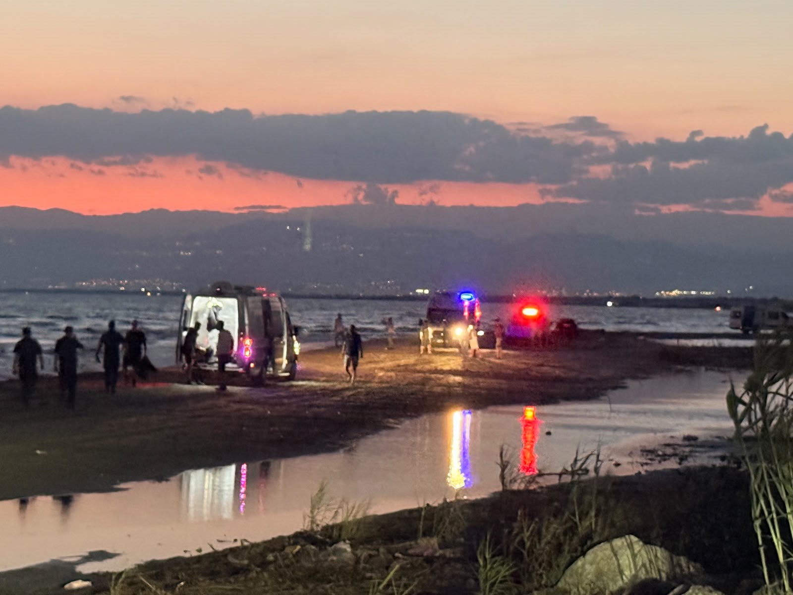 Mersin'in Tarsus ilçesinde denize giren 5 kişiden 1'i kurtuldu, 4'ü