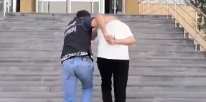 Kayseri’de polis ekipleri tarafından yapılan çalışmalarda, hakkında ‘kasten öldürme’ suçundan
