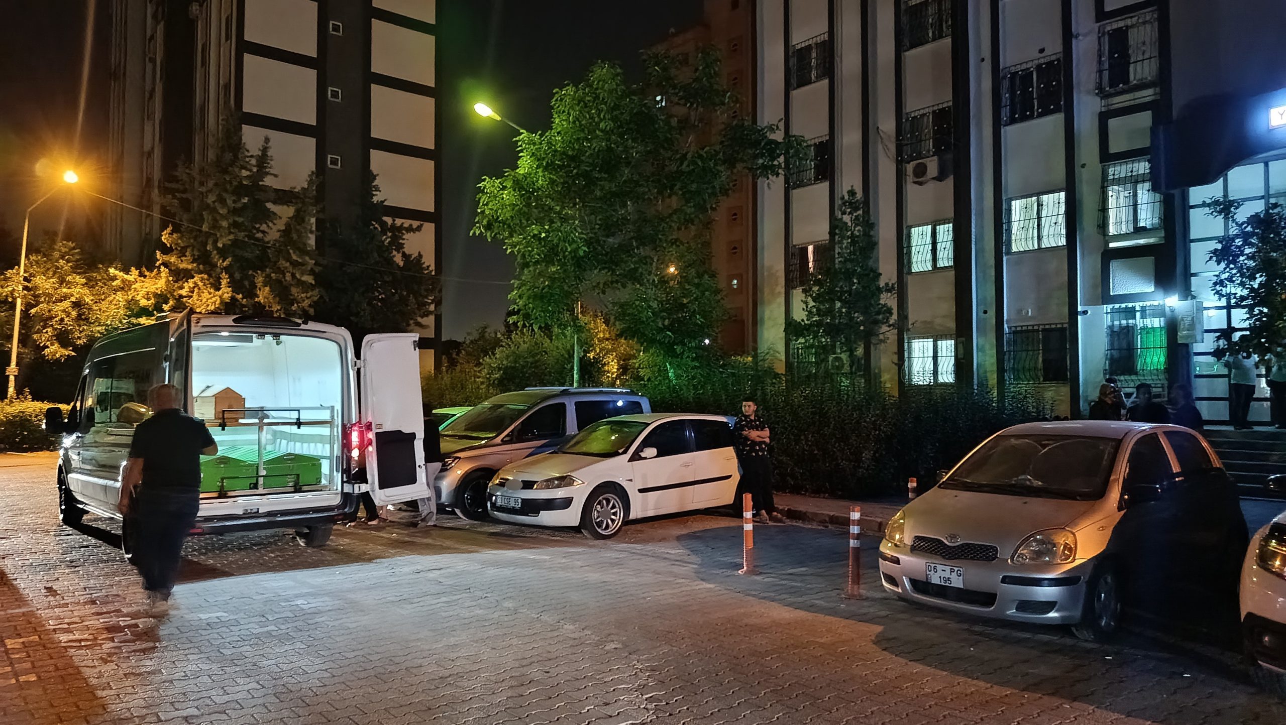 Dehşetin yeni detayı: Kapıyı kızının sesiyle açtırmış