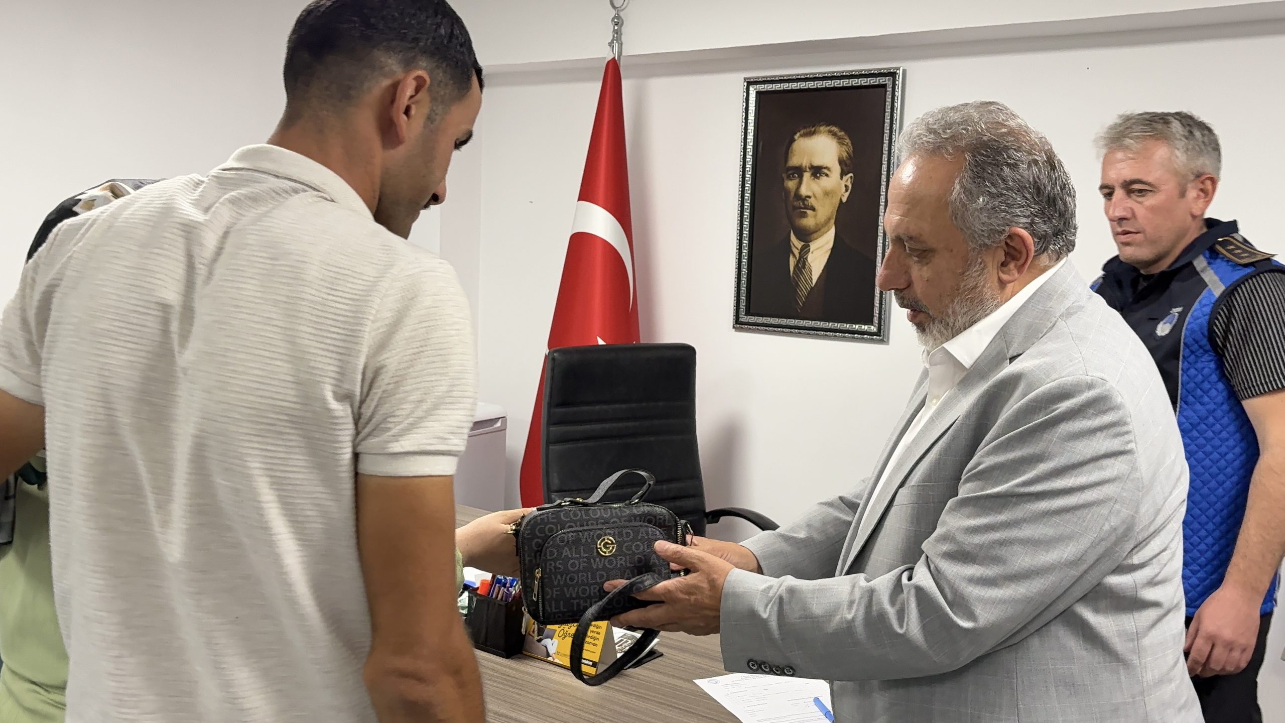 Kayseri'nin Talas ilçesinde bulunan Zincidere 100. Yıl Mesire Alanı'nda piknik