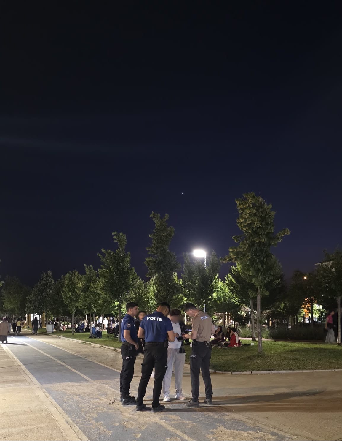 Afyon'da "Güven Huzur" uygulaması 5 Afyon'da "Güven Huzur" uygulaması
