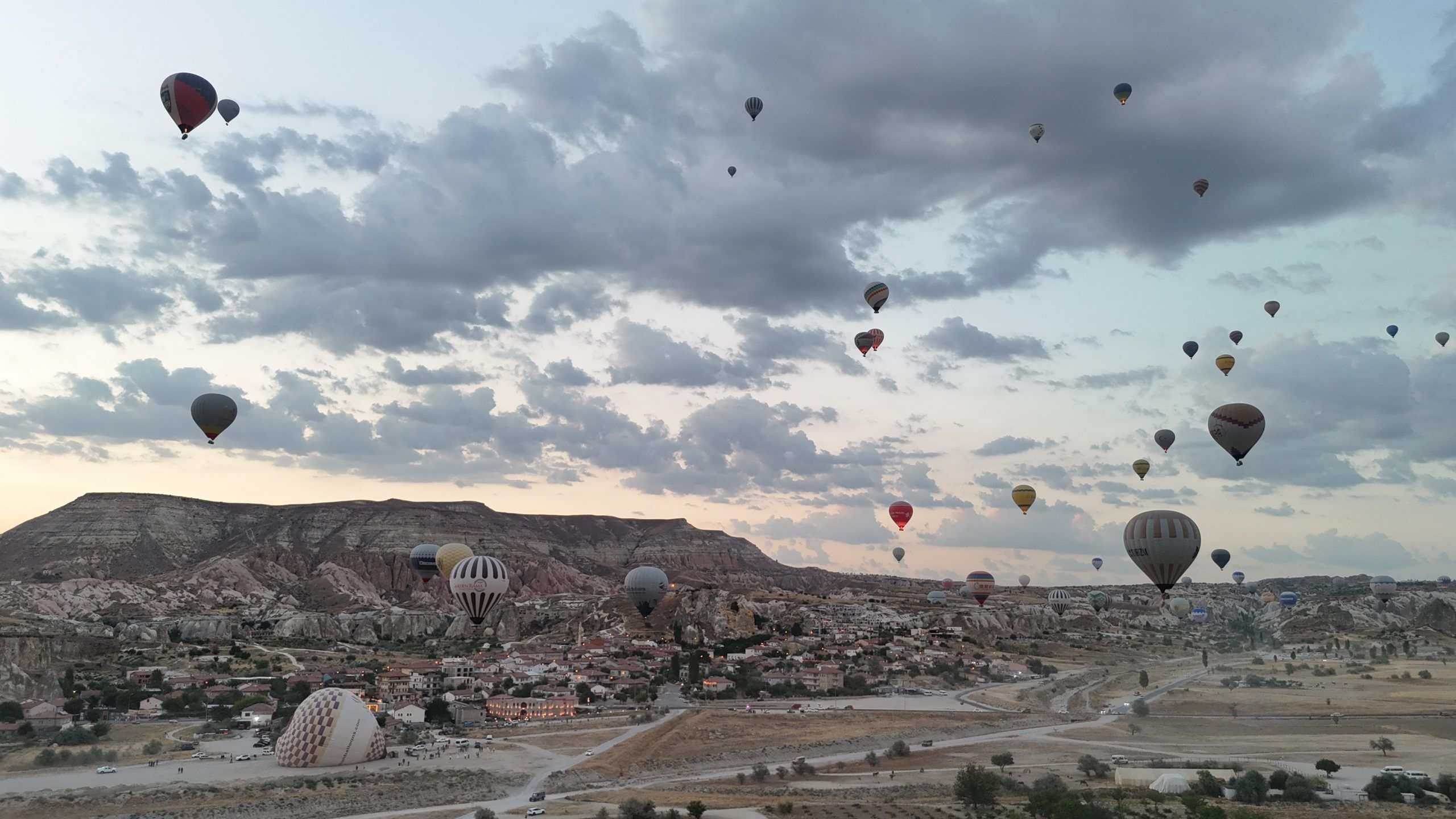 Afyonkarahisar balon turizminde yükselişini sürdürüyor 2 Afyonkarahisar balon turizminde yükselişini sürdürüyor