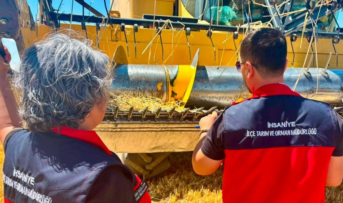 Afyonkarahisar’da hububat hasat sezonunun başlamasıyla birlikte, Tarım ve Orman İl