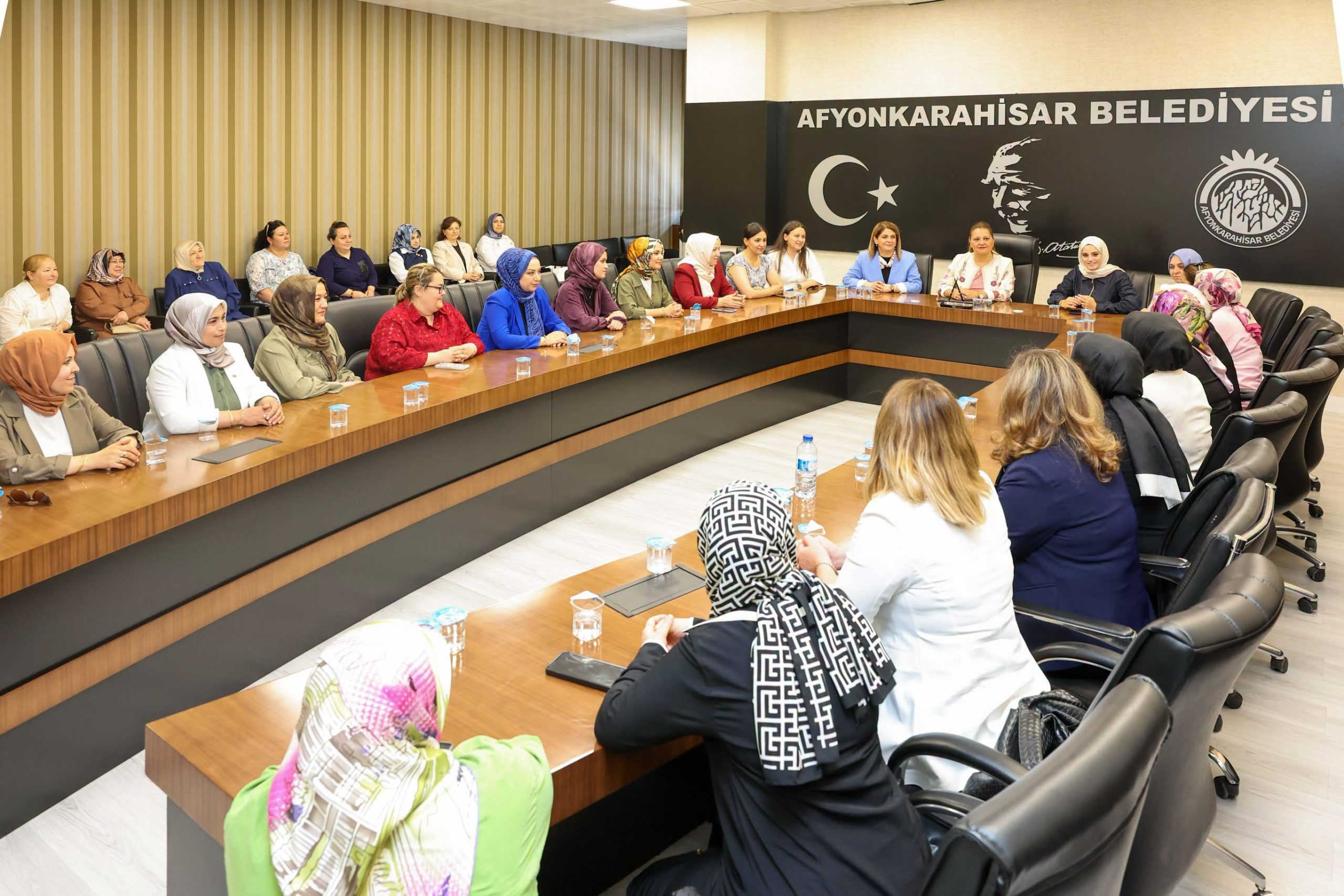 Başkan Köksal, Hülya Kalaycı ve yönetimiyle görüştü