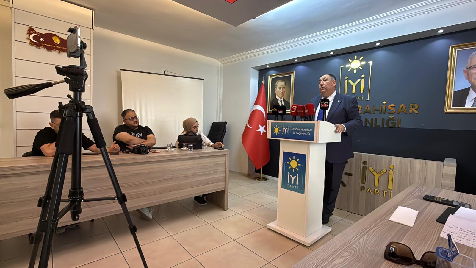 Başkan Mısırlıoğlu’ndan İl Emniyet Müdürlüğü’ne teşekkür 1 Başkan Mısırlıoğlu’ndan İl Emniyet Müdürlüğü’ne teşekkür