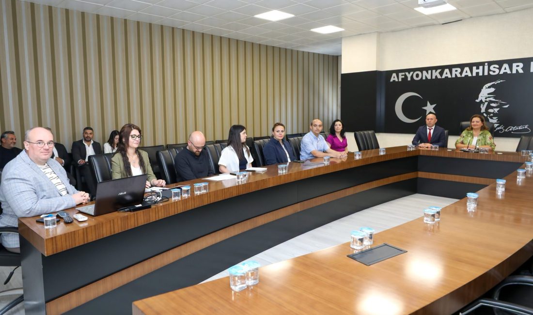 Afyonkarahisar Belediye Başkanı Burcu Köksal, kentsel dönüşüm çalışmalarına ilişkin değerlendirme