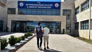 Afyonkarahisar İl Emniyet Müdürlüğü ekipleri, aranan şahısların yakalanmasına yönelik yürüttüğü