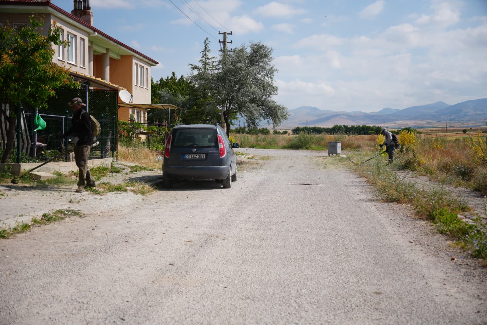 Bolvadin’de çevre düzenlemesi sürüyor 7 Bolvadin’de çevre düzenlemesi sürüyor
